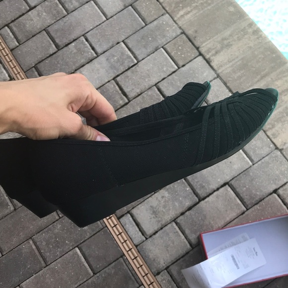 💛 IMPO Black Wedges Shoes NIB - Picture 6 of 6